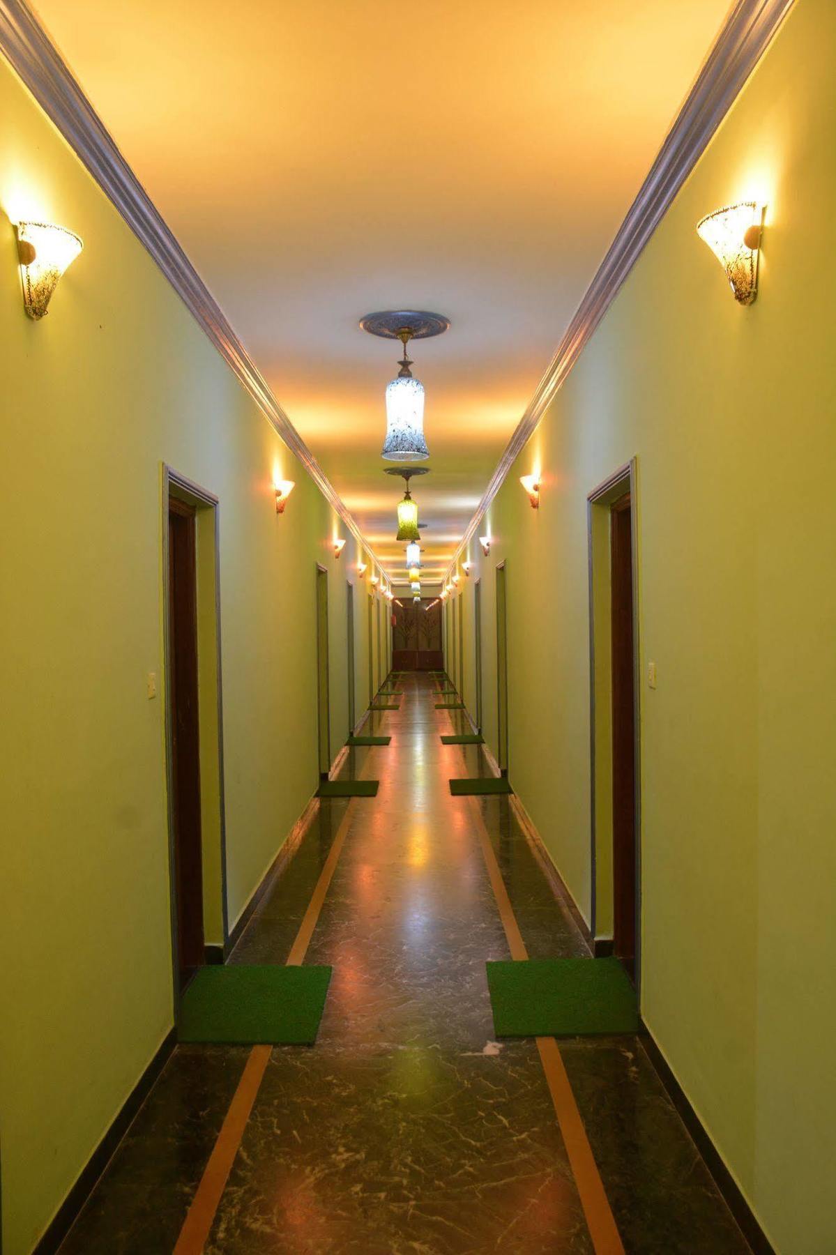 Rbr Suites Калангут Екстер'єр фото
